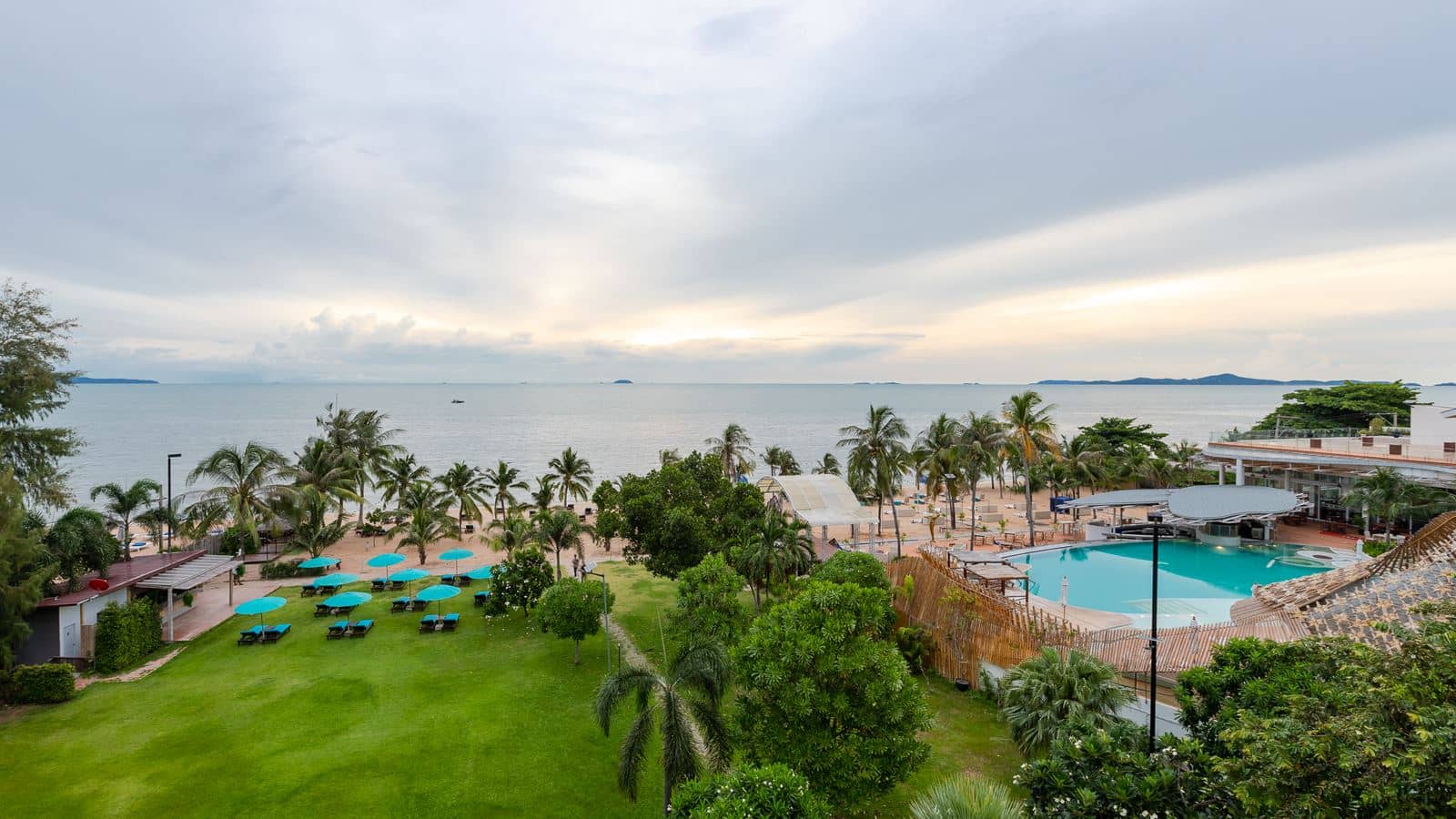 Pinnacle Grand Na Jomtien Resort & Beach Club