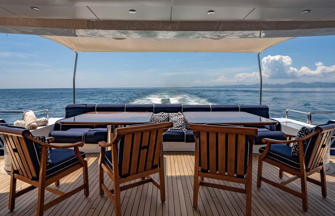 Heesen 129ft (Lady Azul)